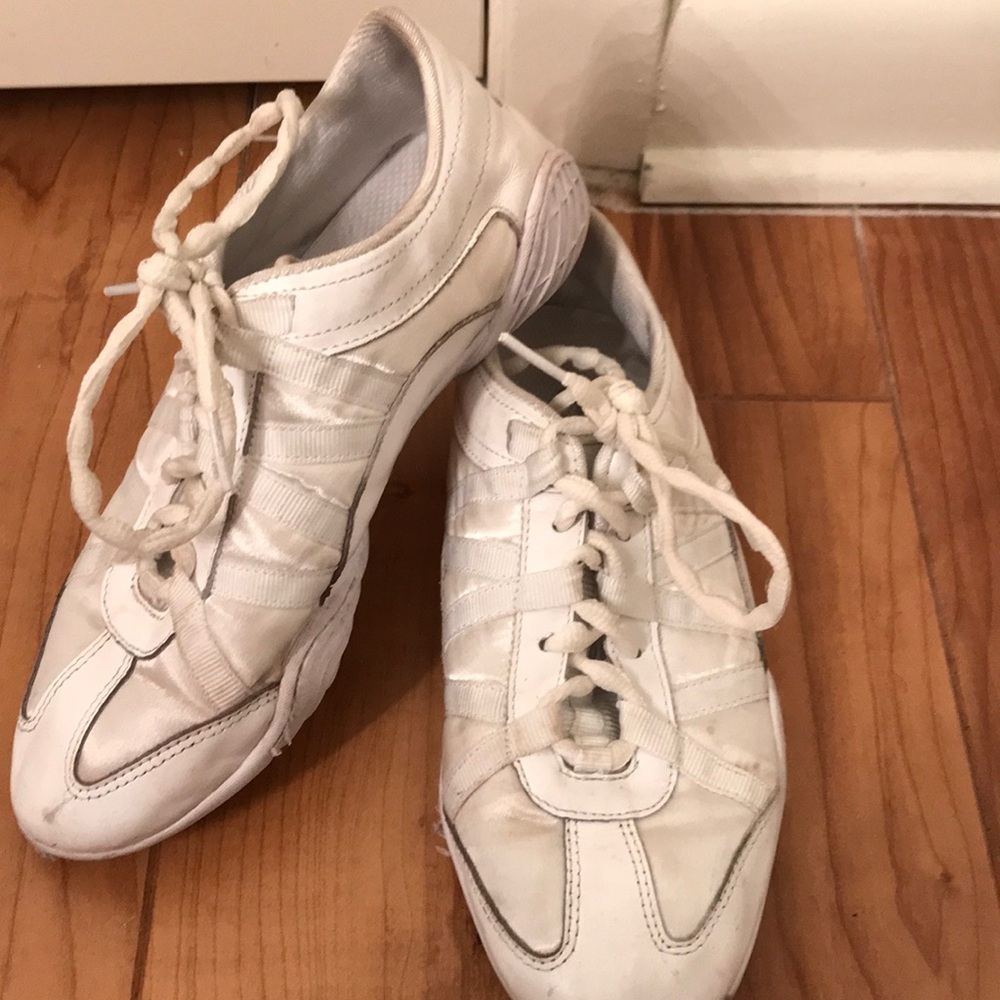 Nfinity Evolution Cheer shoes